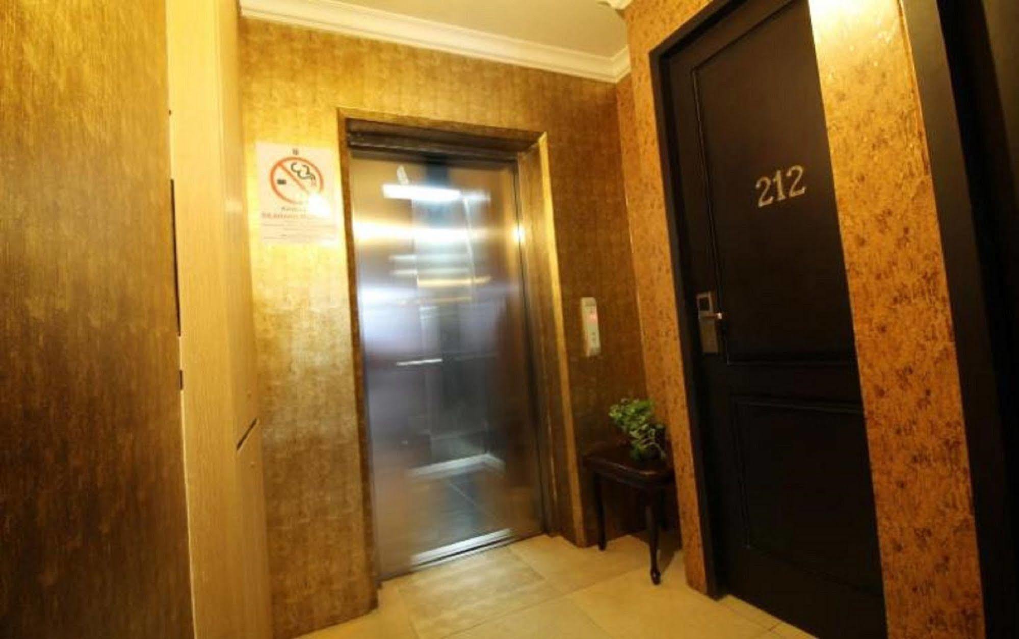 Twins Hotel Τζακάρτα Εξωτερικό φωτογραφία